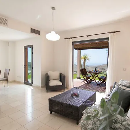 Holiday home Homeforguest Salobre Golf Villa, Pool, Bbq, Wifi, Stunning Views *