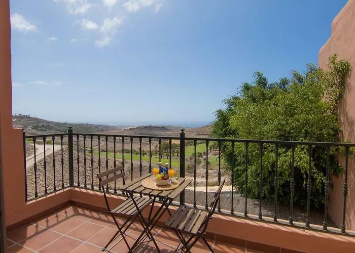 Hébergement de vacances Homeforguest Salobre Golf Villa, Pool, Bbq, Wifi, Stunning Views San Bartolomé